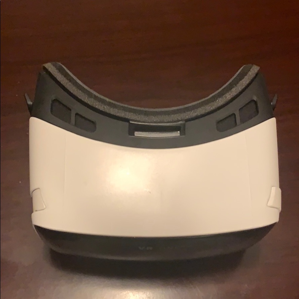 VR - Picture 2 of 5